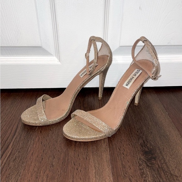 Steve Madden Gold Heels - Picture 1 of 6